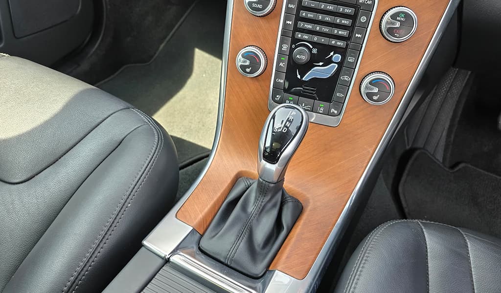 2016 Volvo XC60 image-30