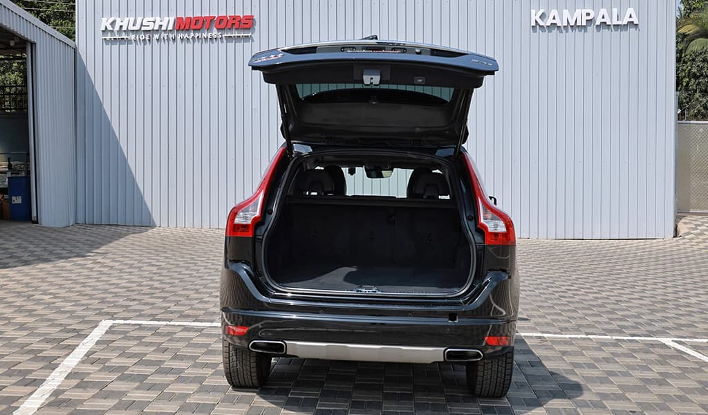 2016 Volvo XC60 image-33
