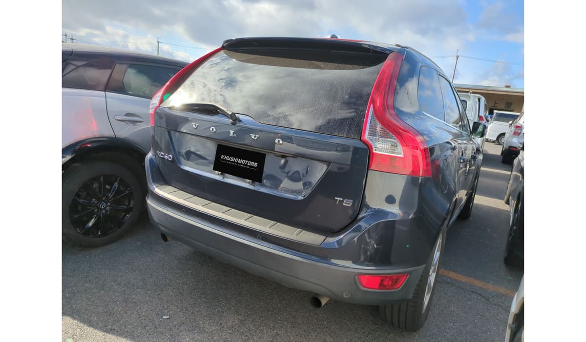 2013 Volvo XC60 image-7