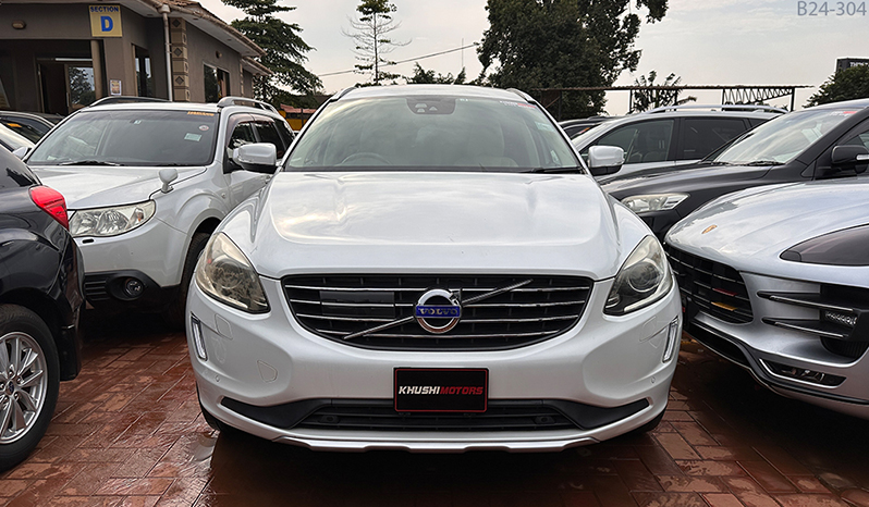 2015 Volvo XC60 T5 Se image-1