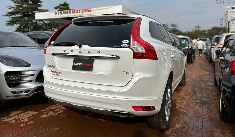 2015 Volvo XC60 T5 Se image-14