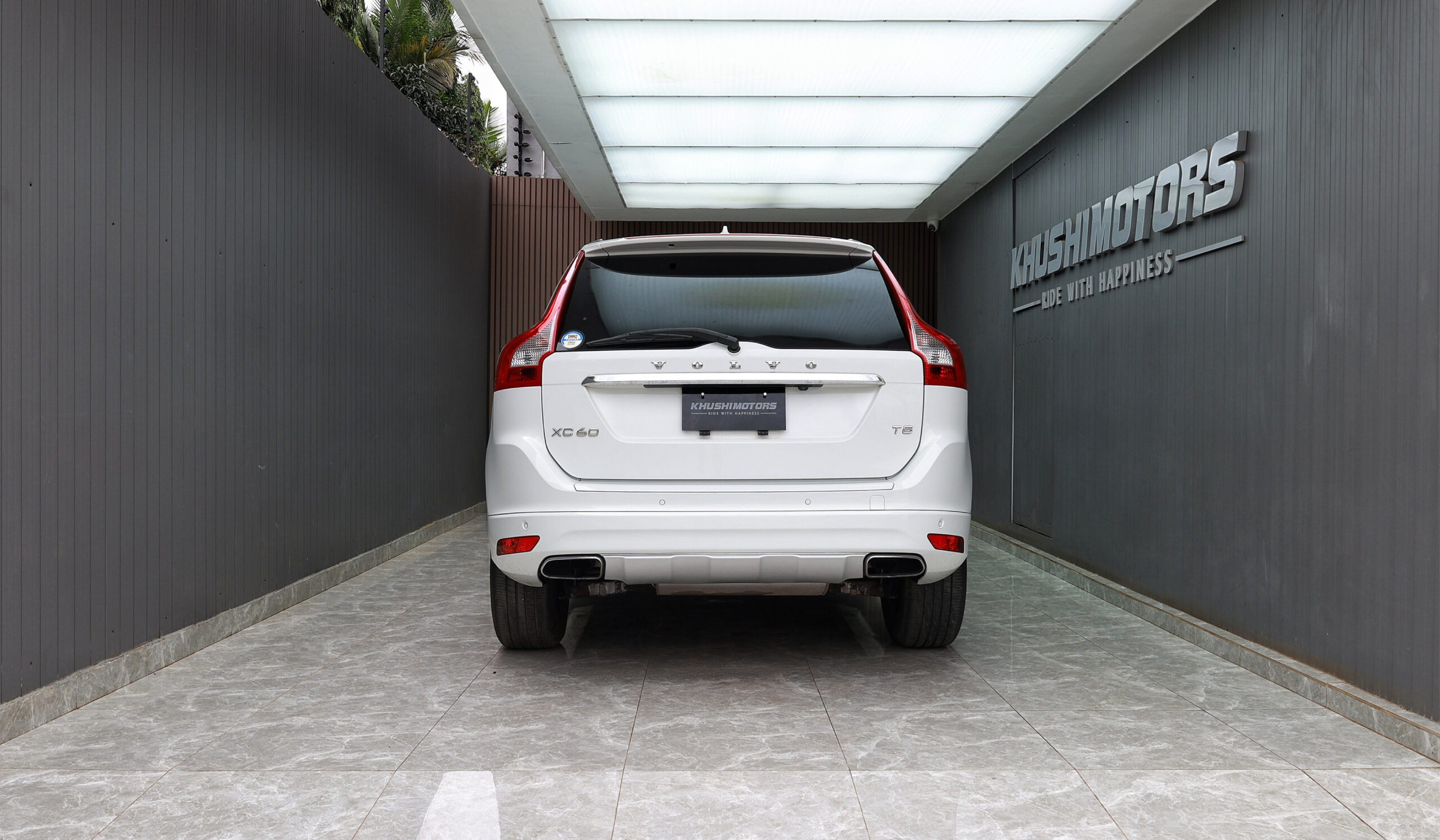 2013 Volvo XC60 T5 Classic image-8