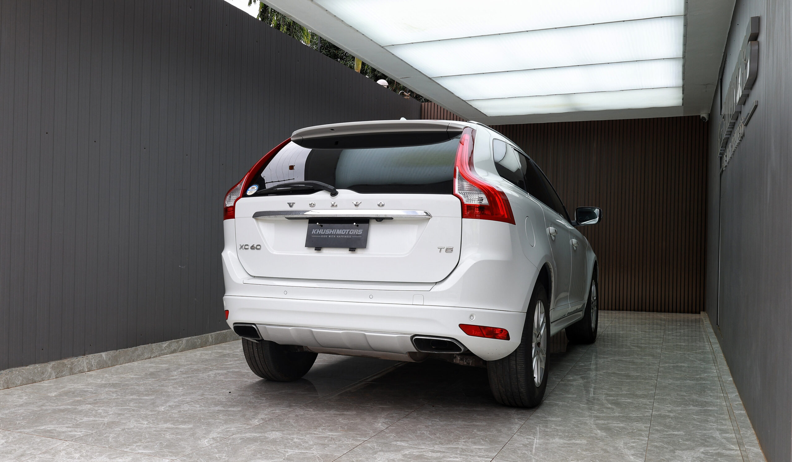 2013 Volvo XC60 T5 Classic image-9