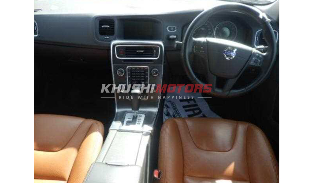 2012 Volvo V60 image-6