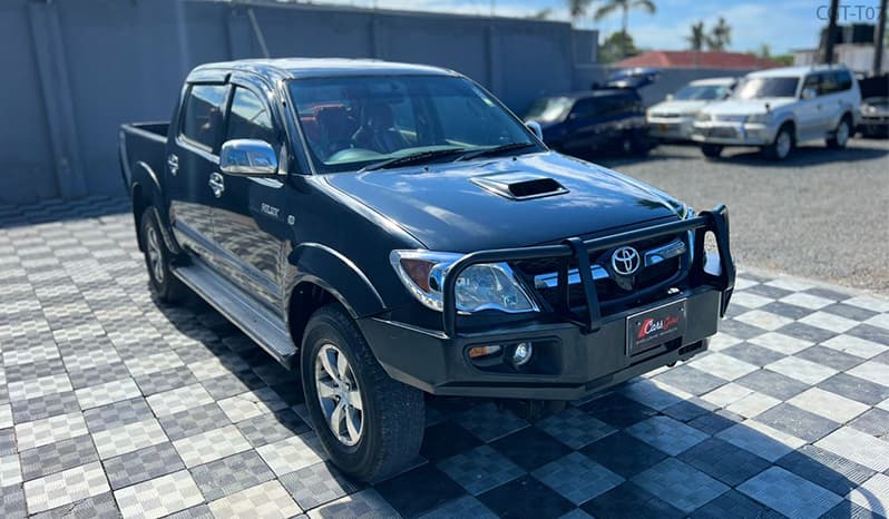 2005 Toyota Hilux Double Cab image-2
