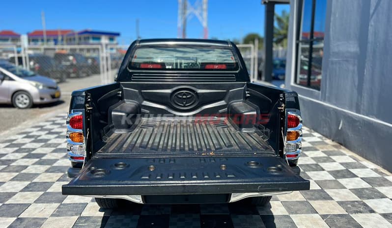 2005 Toyota Hilux Double Cab image-16