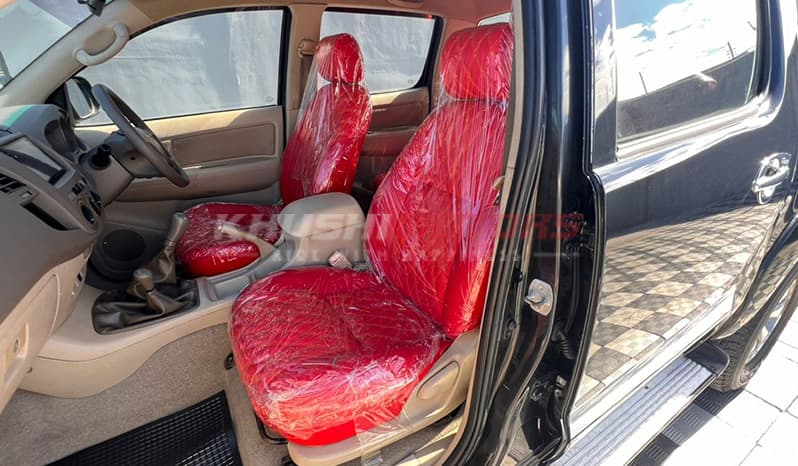 2005 Toyota Hilux Double Cab image-21