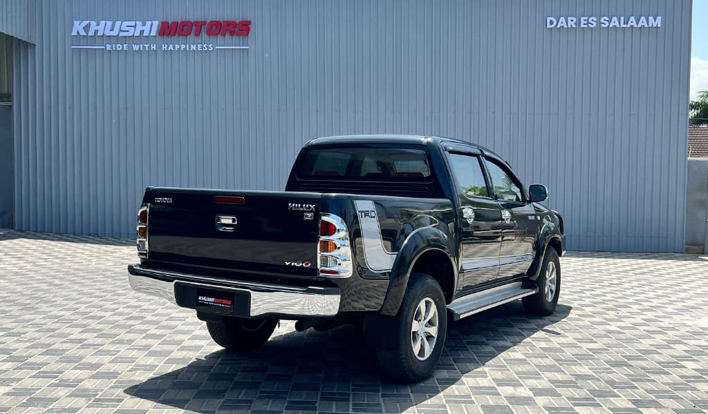2005 Toyota Hilux Double Cab image-35