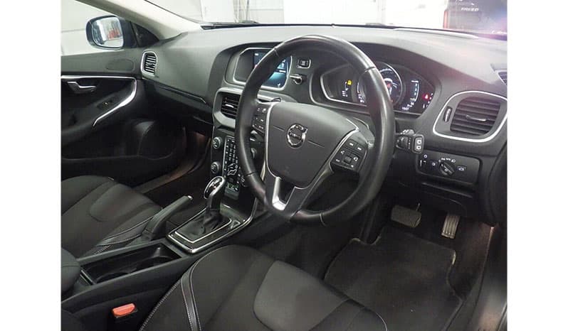 2016 Volvo V40 D4 Momentum image-3