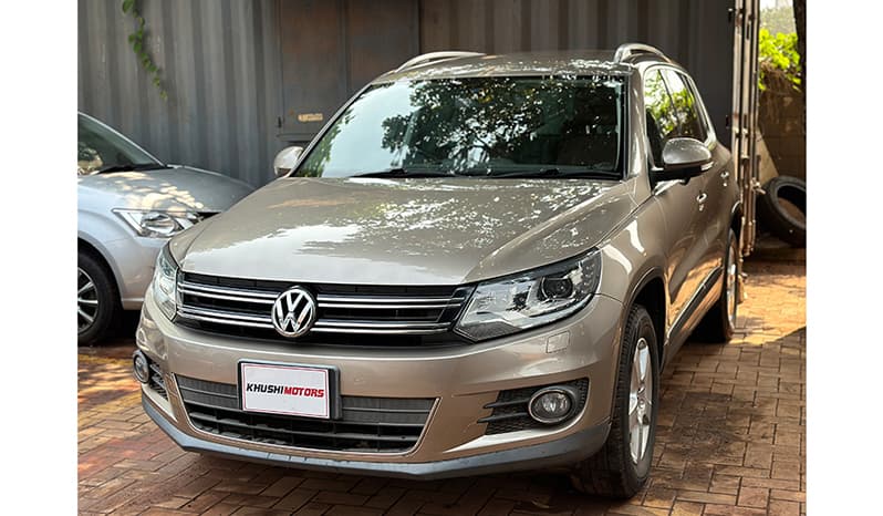 2011 Volkswagen Tiguan image-9