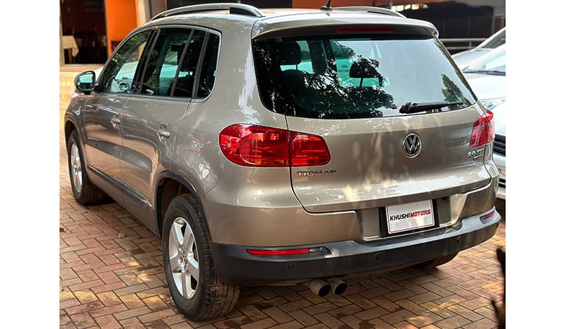 2011 Volkswagen Tiguan image-11