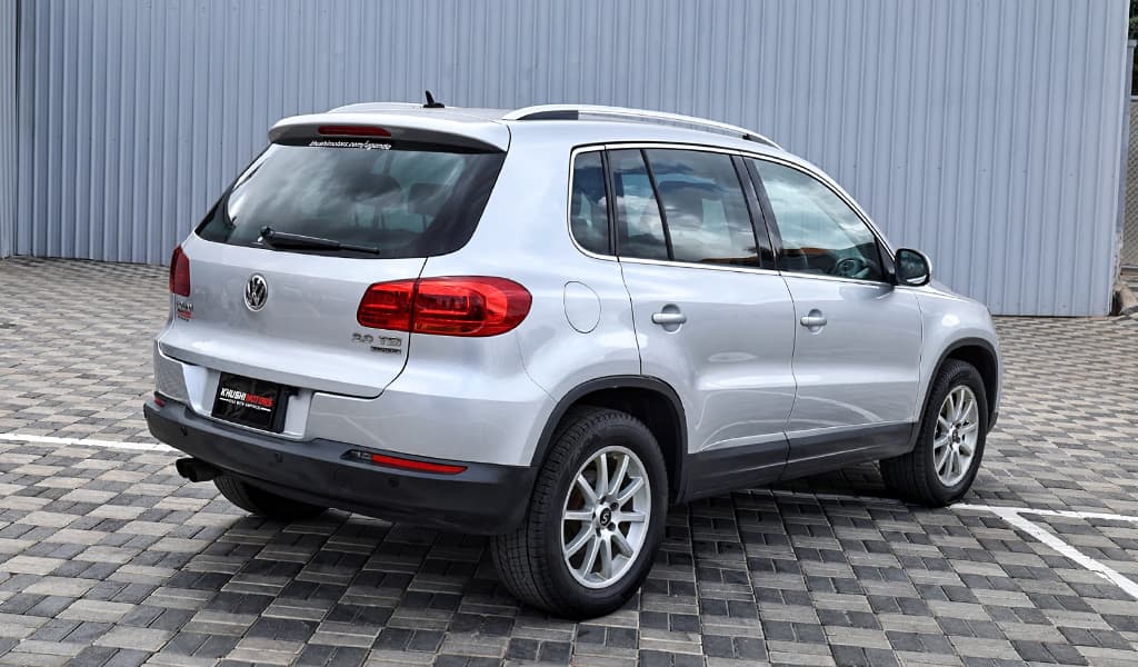 2012 Volkswagen Tiguan image-10