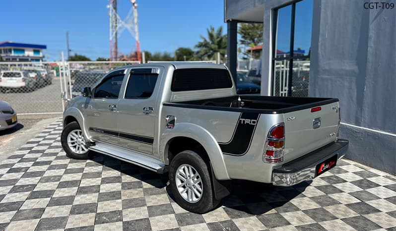 2005 Toyota Hilux Double Cab image-3