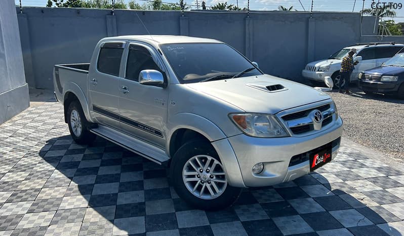 2005 Toyota Hilux Double Cab image-4
