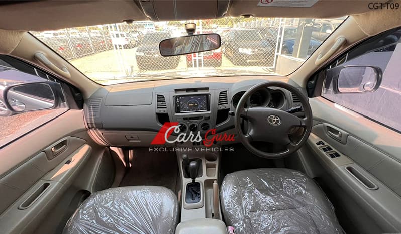 2005 Toyota Hilux Double Cab image-7