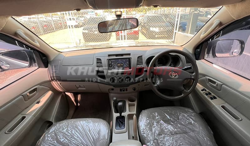 2005 Toyota Hilux Double Cab image-13