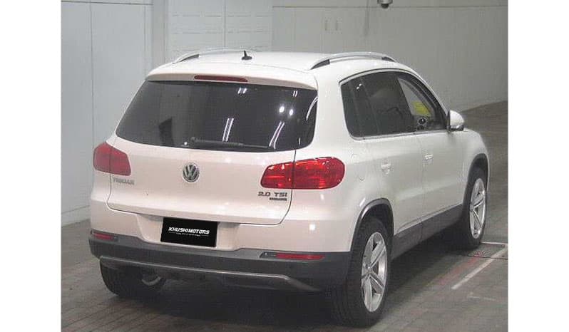 2012 Volkswagen Tiguan image-3