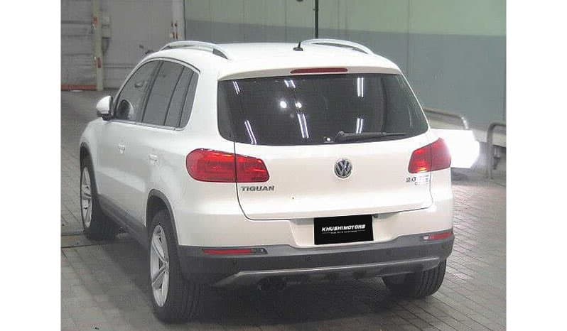 2012 Volkswagen Tiguan image-4
