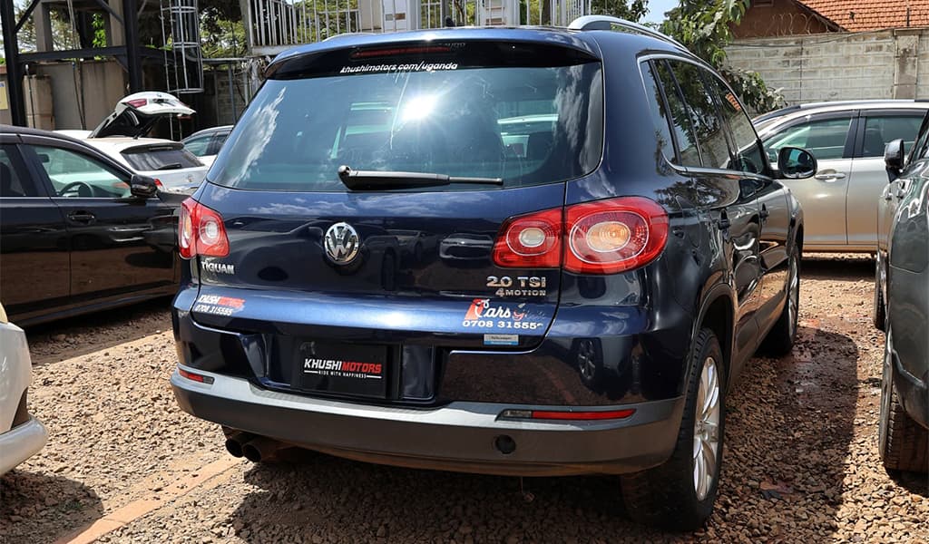 2011 Volkswagen Tiguan LeISTung image-12