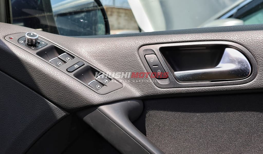 2011 Volkswagen Tiguan LeISTung image-16