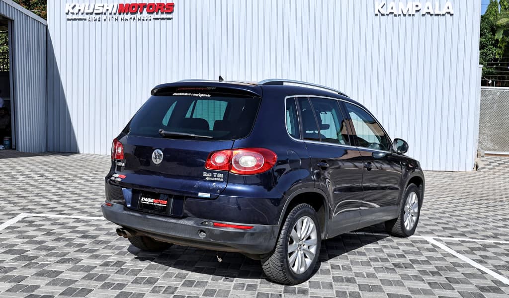 2011 Volkswagen Tiguan LeISTung image-21