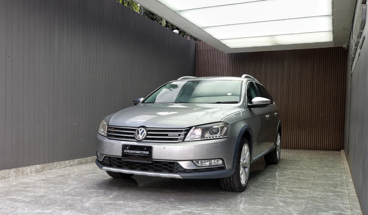 2012 Volkswagen Passat Alltrack image-10