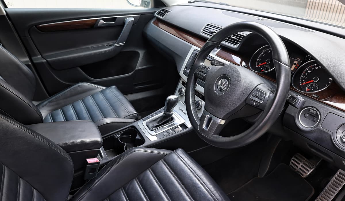 2012 Volkswagen Passat Alltrack image-14