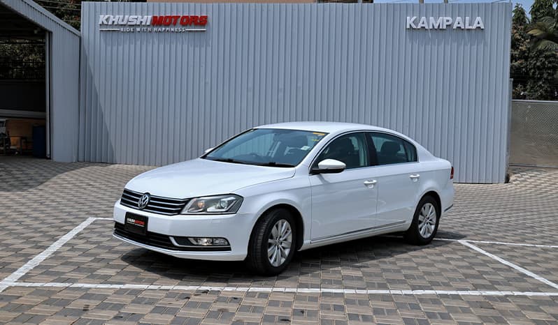 2012 Volkswagen Passat image-9