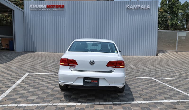 2012 Volkswagen Passat image-11