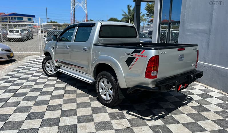 2005 Toyota Hilux Double Cab image-5