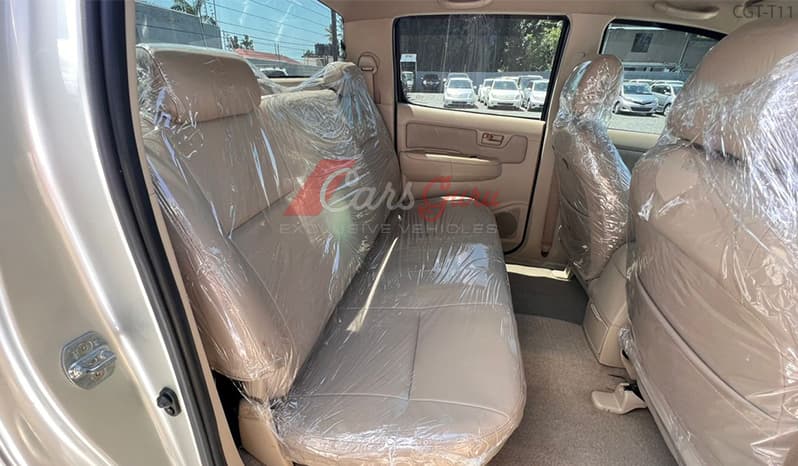 2005 Toyota Hilux Double Cab image-9
