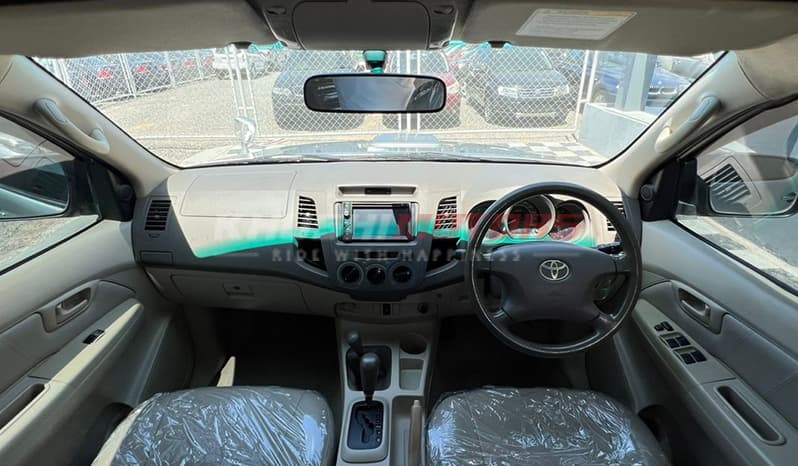 2005 Toyota Hilux Double Cab image-15
