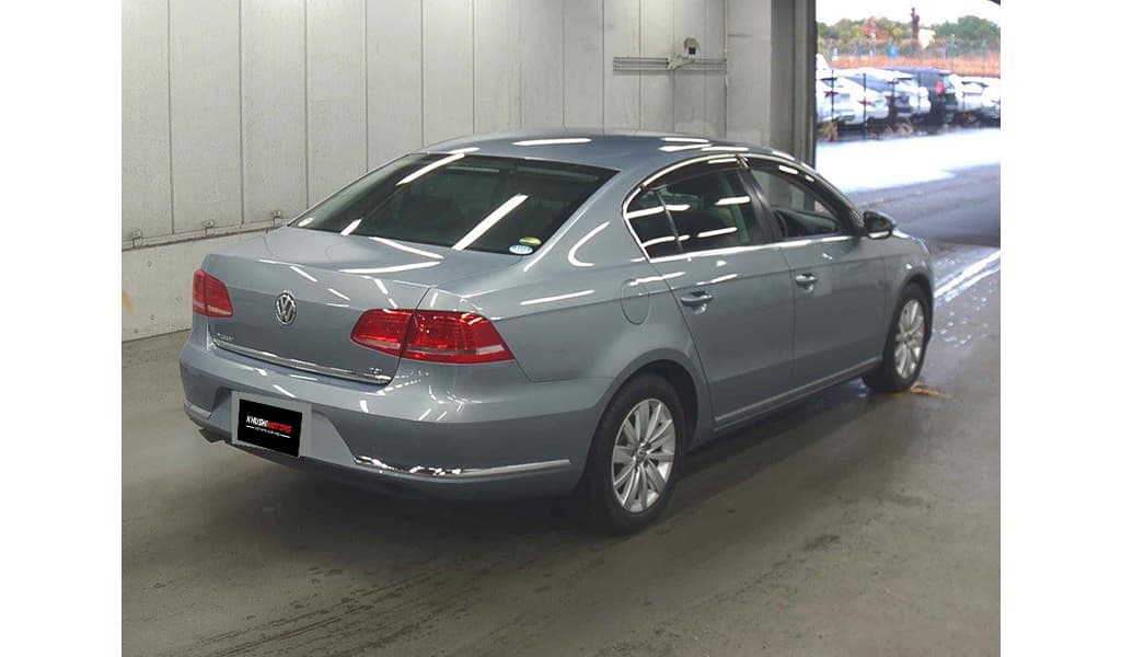 2012 Volkswagen Passat Sedan image-5