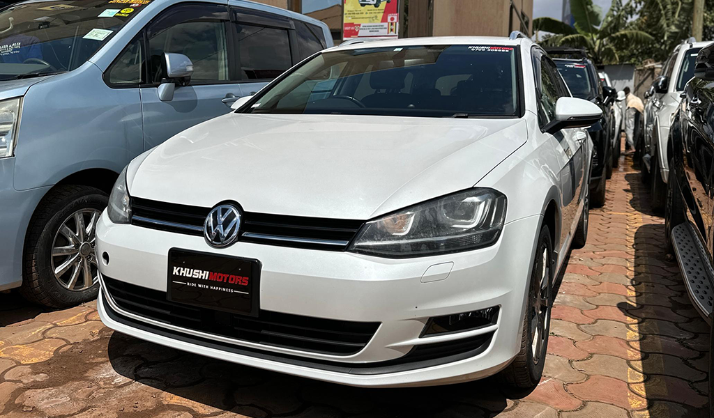 2016 Volkswagen Golf Variant image-8