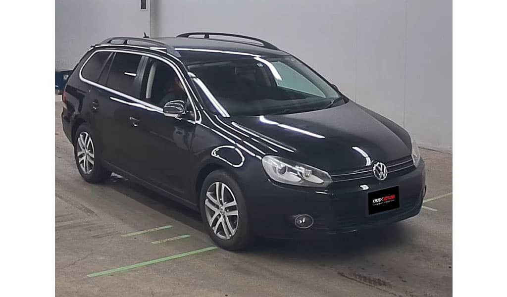 2010 Volkswagen Golf Variant image-2