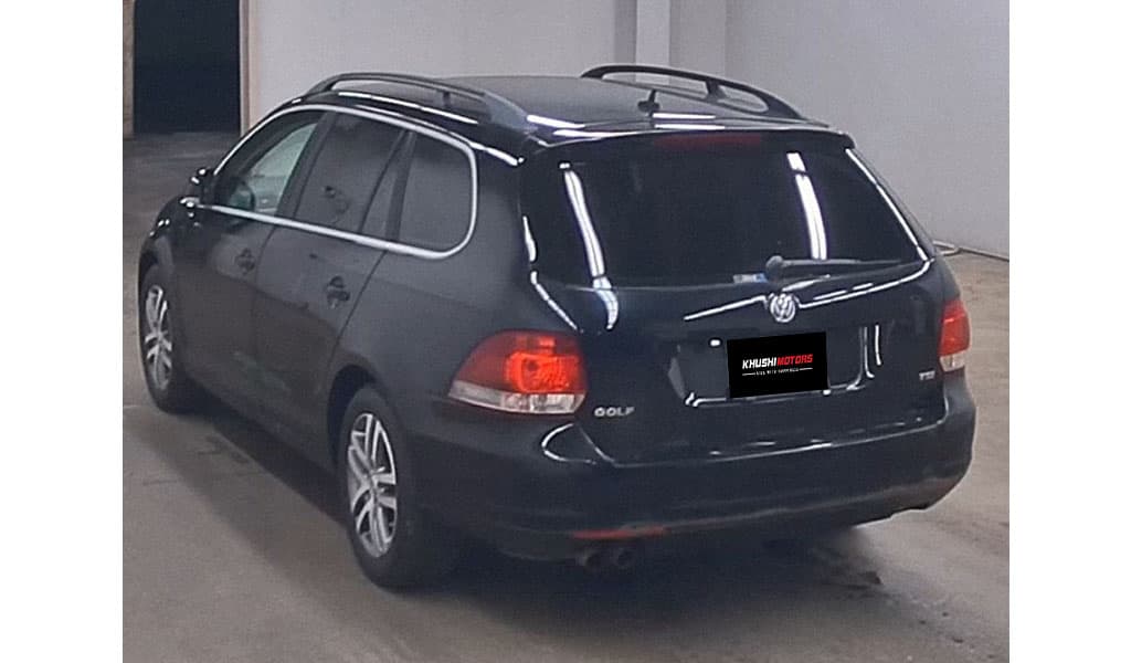 2010 Volkswagen Golf Variant image-4