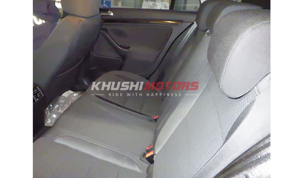 2010 Volkswagen Golf Variant image-7