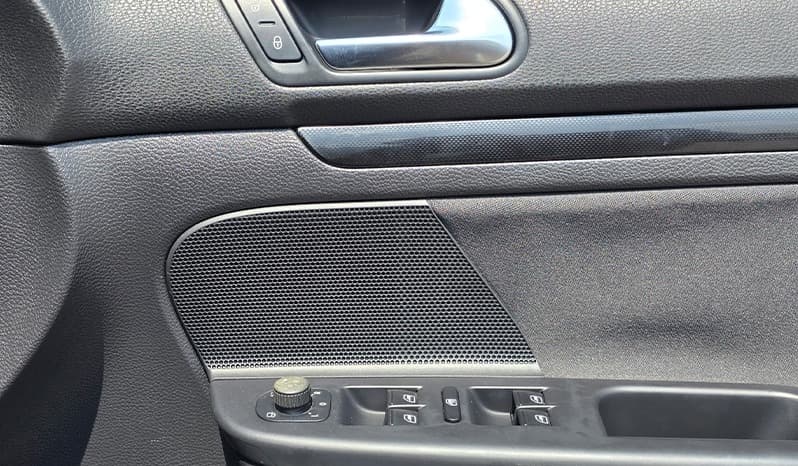 2010 Volkswagen Golf Variant image-9