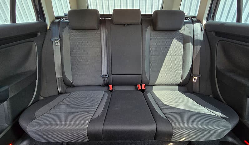 2010 Volkswagen Golf Variant image-21