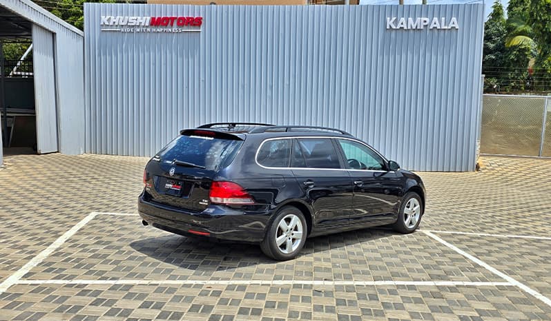 2012 Volkswagen Golf Variant image-12