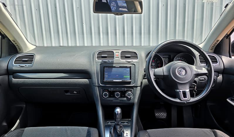 2012 Volkswagen Golf Variant image-14
