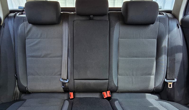 2012 Volkswagen Golf Variant image-15