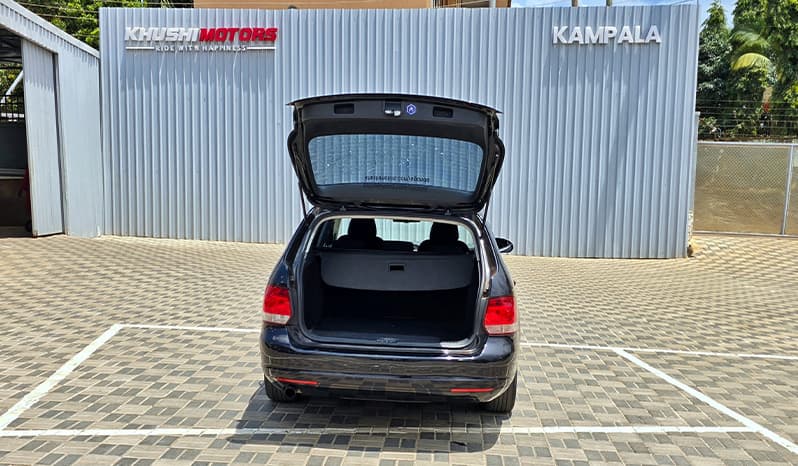 2012 Volkswagen Golf Variant image-19