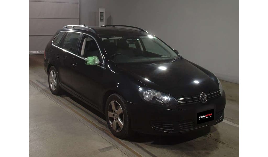 2012 Volkswagen Golf Variant image-2