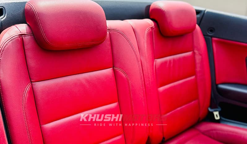 2011 Volkswagen Golf Cabriolet image-7