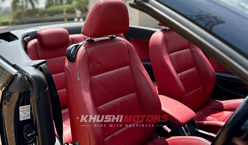 2011 Volkswagen Golf Cabriolet image-8