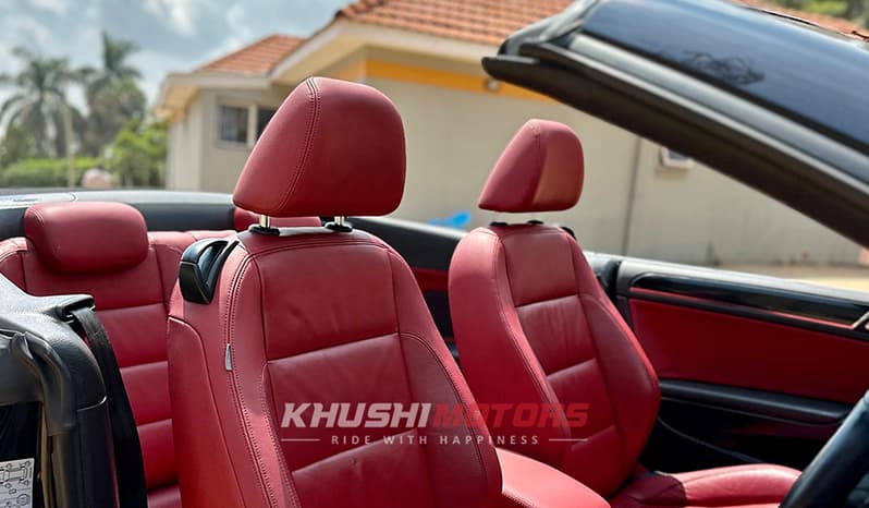2011 Volkswagen Golf Cabriolet image-10