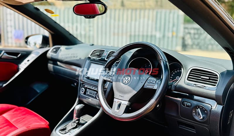 2011 Volkswagen Golf Cabriolet image-14