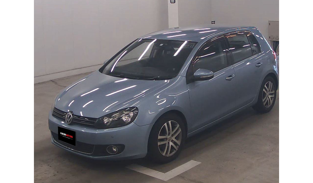 2010 Volkswagen Golf image-3