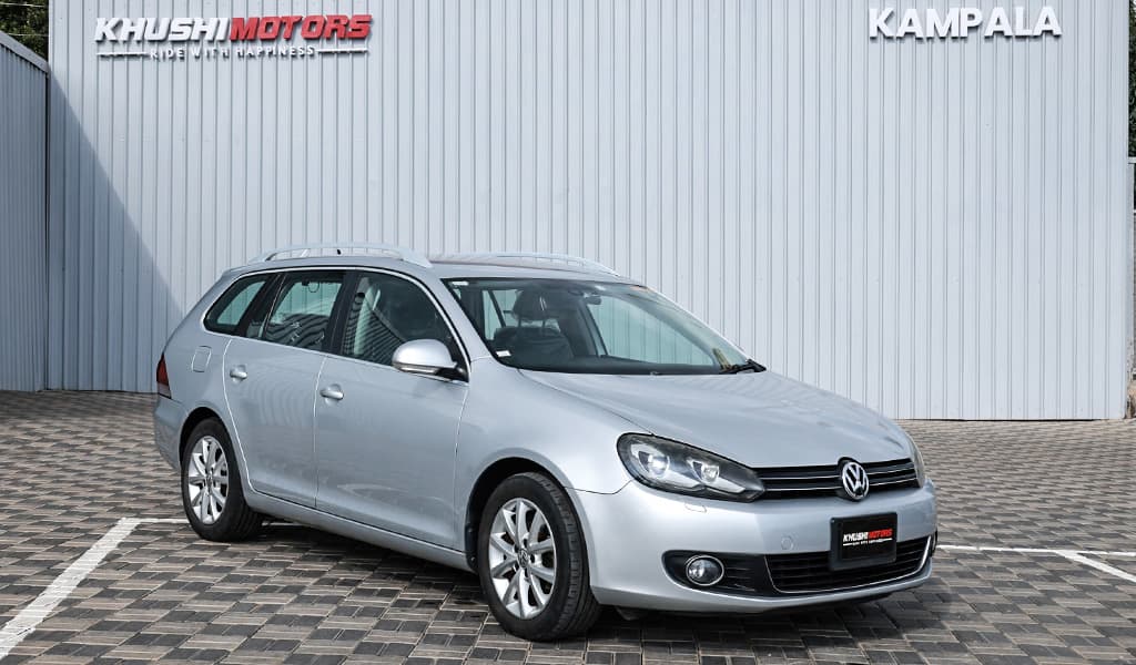 2012 Volkswagen Golf Tsi Comfort Line Premium Edi image-1